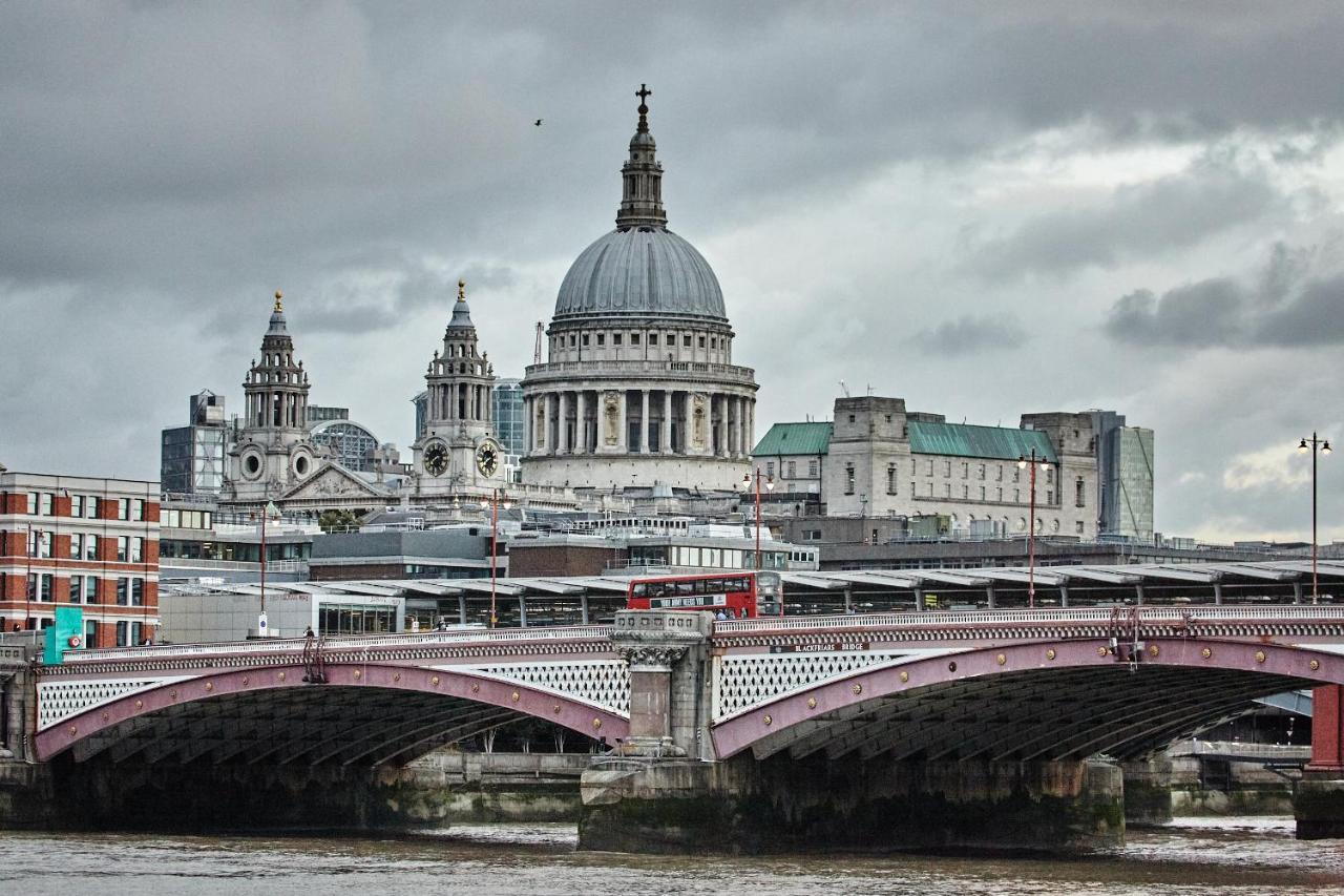 เอ็ม บาย มอนต์คาล์ม Hotel ลอนดอน ภายนอก รูปภาพ St Paul's Cathedral, London
